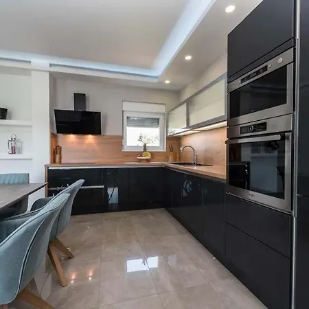 Sundream Apartament Sukošan